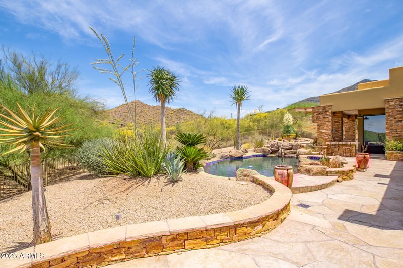 36092 Summit Dr, Cave Creek, AZ 85331