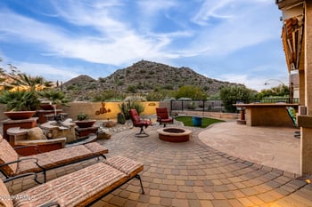 361 Twin Peaks Pw, San Tan Valley, AZ 85143