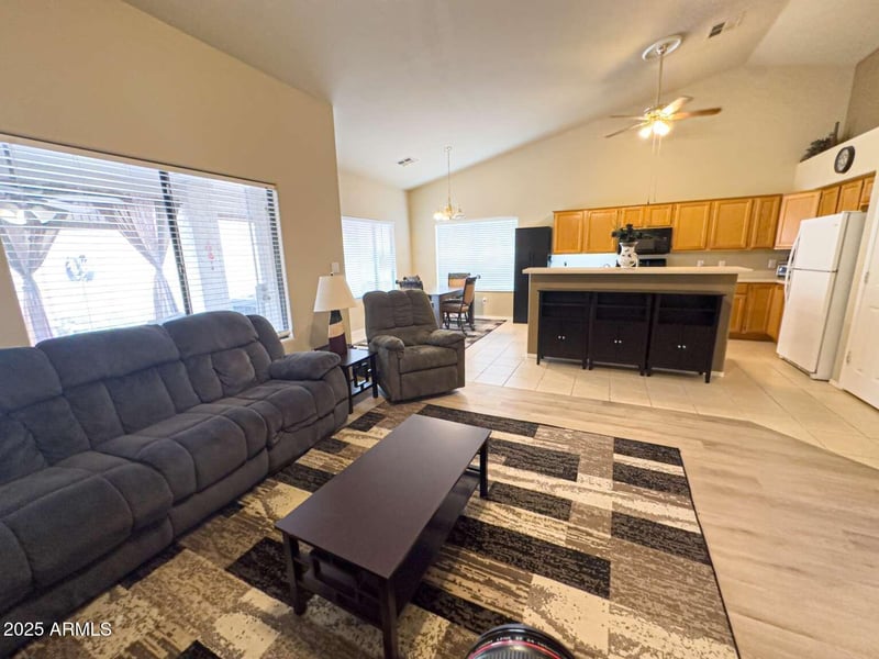 3610 Menadota Dr, Glendale, AZ 85308