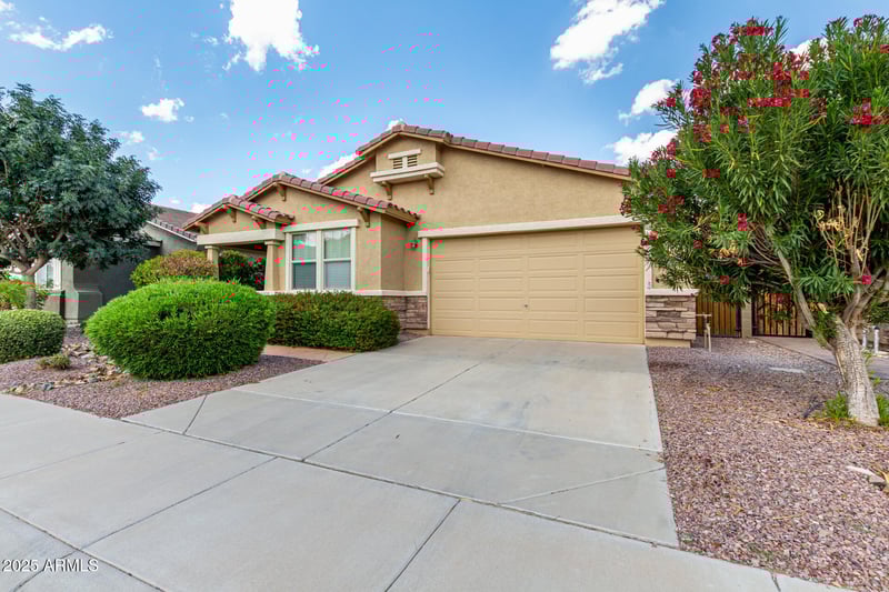 3610 Odessa Dr, San Tan Valley, AZ 85140