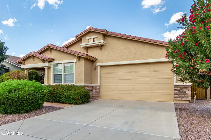 3610 Odessa Dr, San Tan Valley, AZ 85140