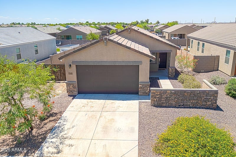 3611 Archer Dr, San Tan Valley, AZ 85140