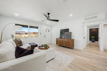 3611 Delcoa Dr, Phoenix, AZ 85032