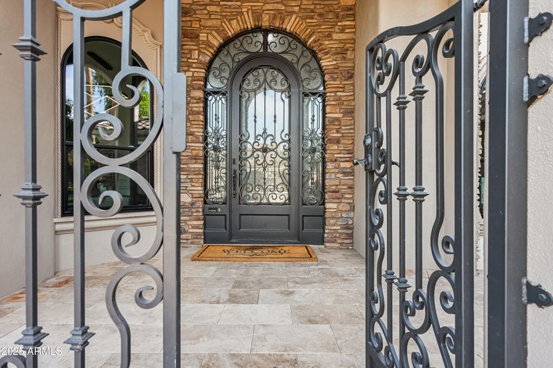 3611 E Kachina Dr, Phoenix, AZ 85044