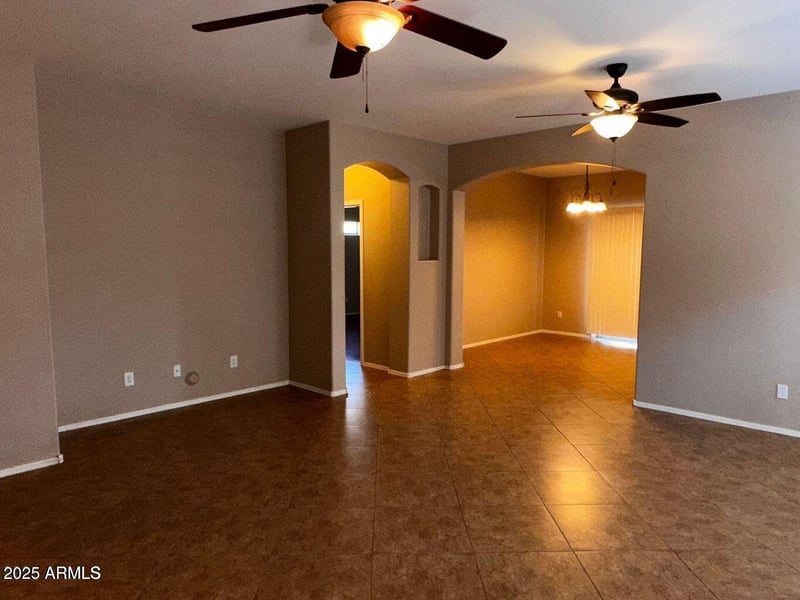 36113 Mirandesa Dr, San Tan Valley, AZ 85143