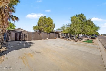 3612 Lone Cactus Dr, Glendale, AZ 85308