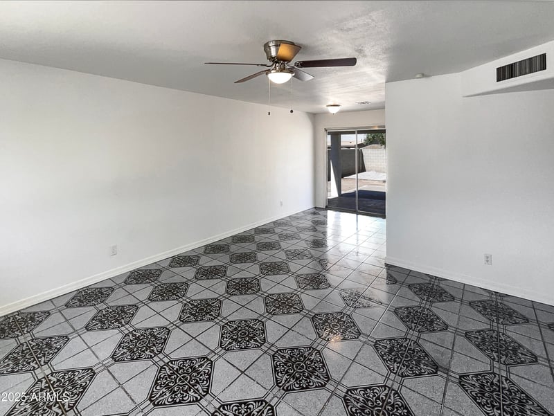 3614 64th Dr, Phoenix, AZ 85033