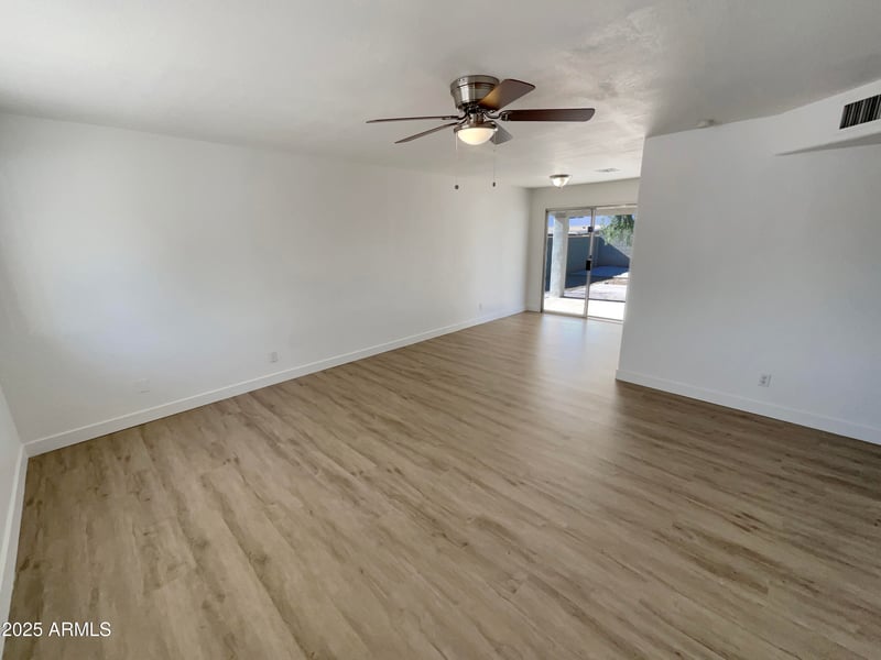 3614 64th Dr, Phoenix, AZ 85033