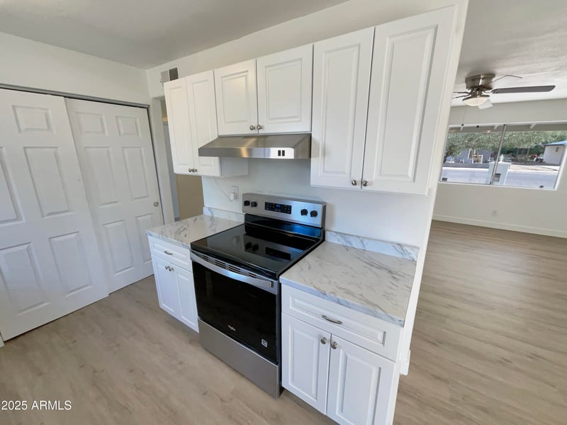 3614 64th Dr, Phoenix, AZ 85033