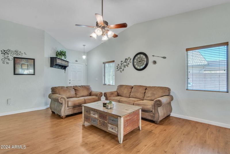 3614 E Woodside Way, Gilbert, AZ 85297