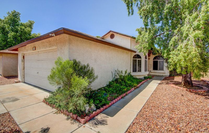 3614 W Behrend Dr, Glendale, AZ 85308