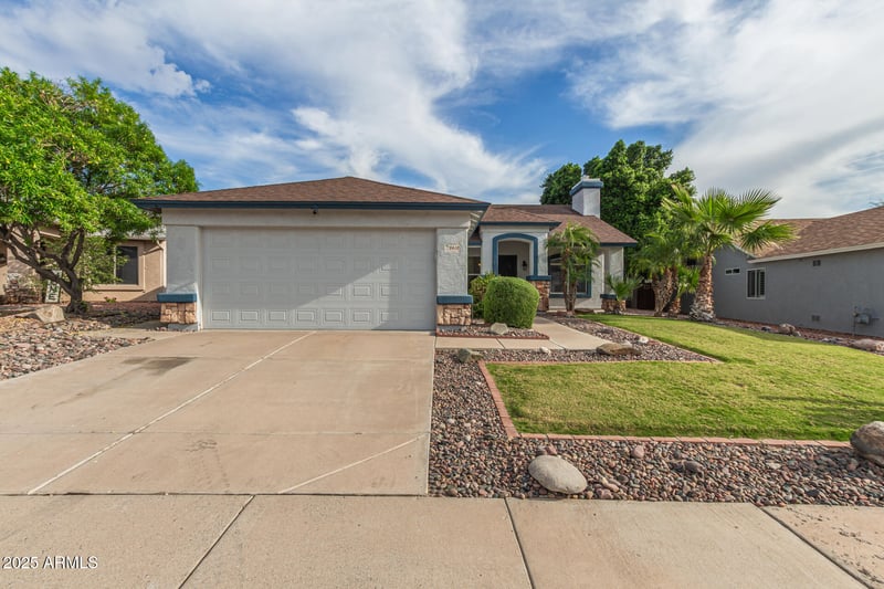 3615 Cat Balue Dr, Glendale, AZ 85308