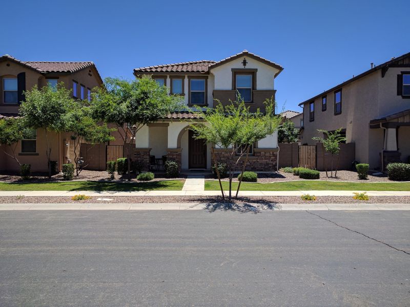 3615 E Larson Ln, Gilbert, AZ 85295