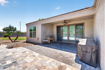 36162 Quiros Dr, San Tan Valley, AZ 85143