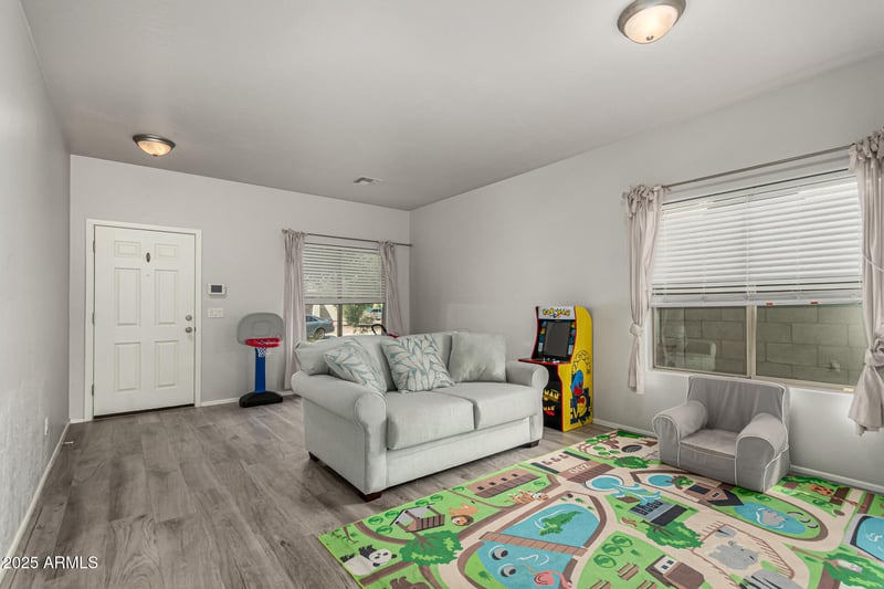 3617 Glass Ln, Phoenix, AZ 85041