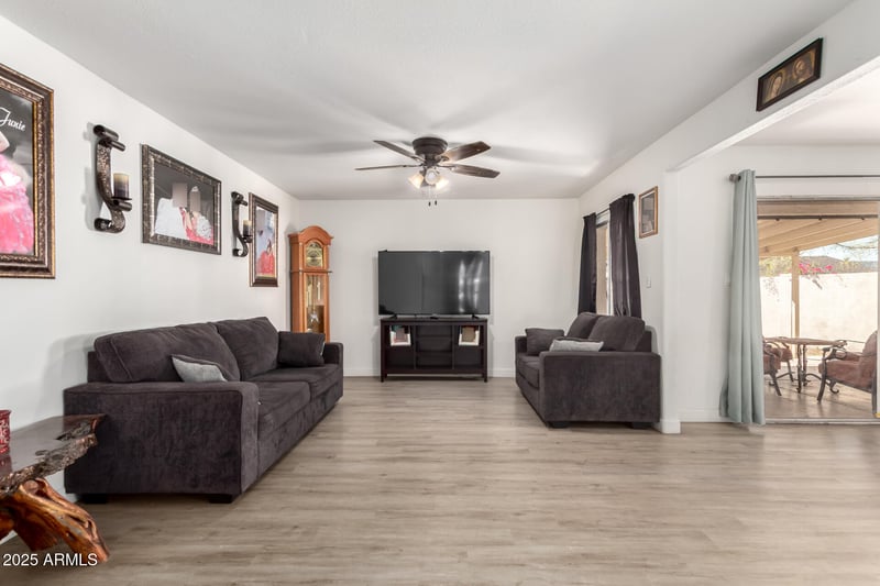 3618 87th Ave, Phoenix, AZ 85037