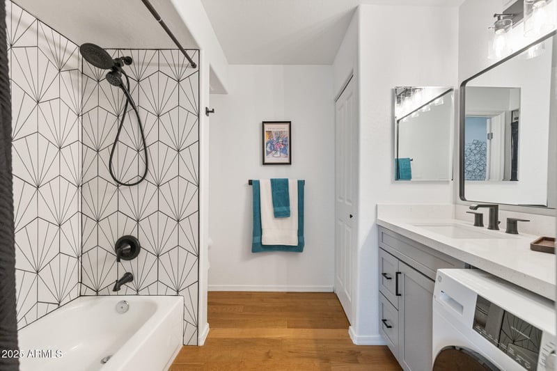 3619 Monterosa St #101, Phoenix, AZ 85018