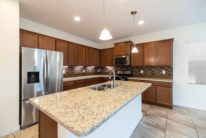 362 Red Mesa Trl, San Tan Valley, AZ 85143