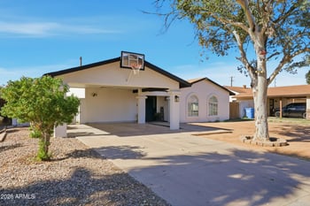 3620 90th Dr, Phoenix, AZ 85037