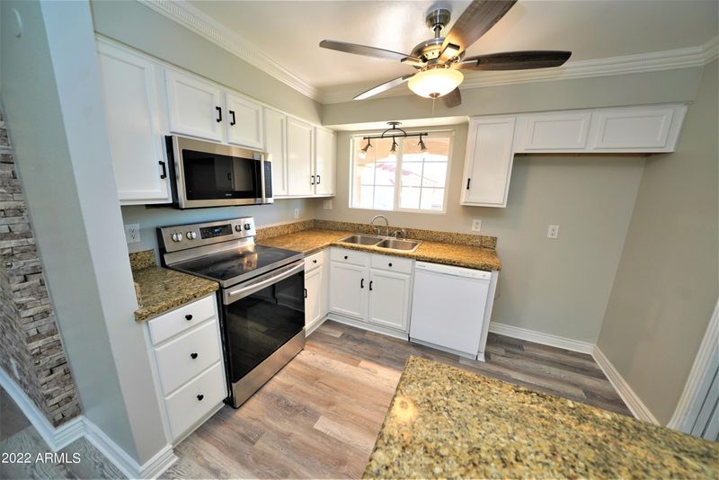 3620 N 86th Ave, Phoenix, AZ 85037
