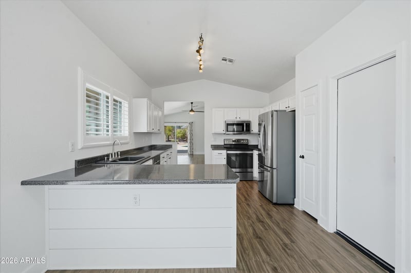 3620 W Charlotte Dr, Glendale, AZ 85310
