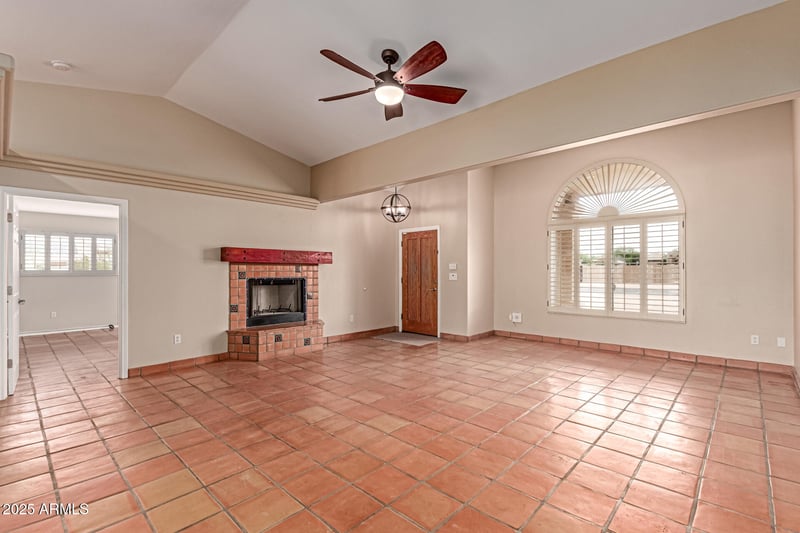 36206 11th Ave, Phoenix, AZ 85086