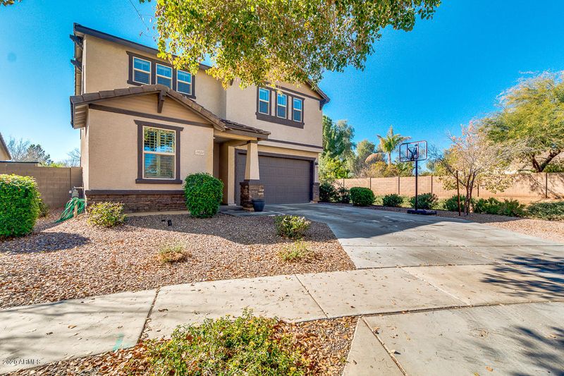 3621 E Taylor Ln, Gilbert, AZ 85295