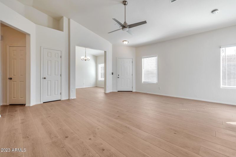 3621 W Webster Ct, Anthem, AZ 85086