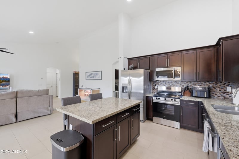 3623 Crocus Dr, Phoenix, AZ 85032