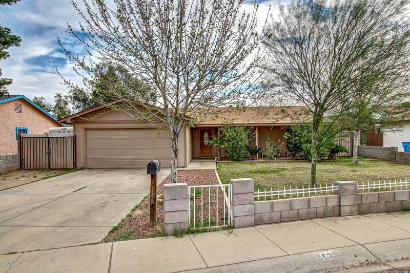 3623 N 87th Dr, Phoenix, AZ 85037