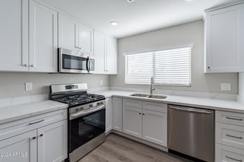 3624 Peoria Ave, Phoenix, AZ 85029