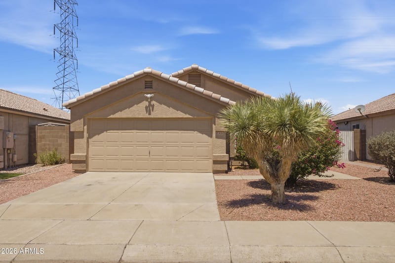 3626 W Saguaro Park Ln, Glendale, AZ 85310