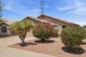 3626 W Saguaro Park Ln, Glendale, AZ 85310