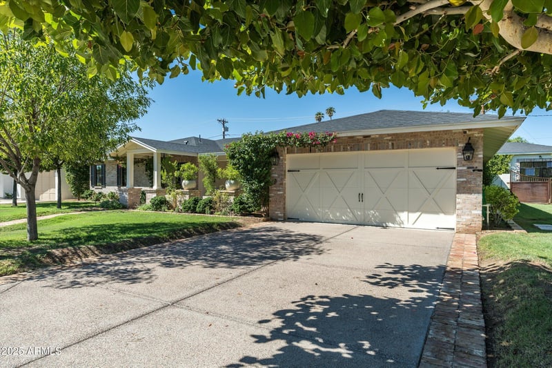 3628 49th Pl, Phoenix, AZ 85018