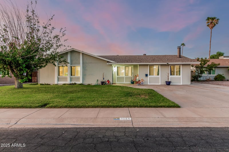 3628 Banff Ln, Phoenix, AZ 85053