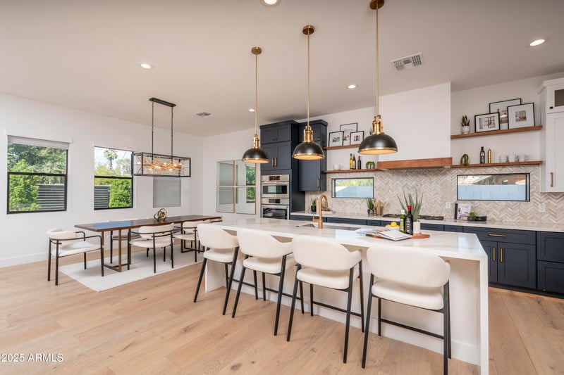 3628 Clarendon Ave, Phoenix, AZ 85018