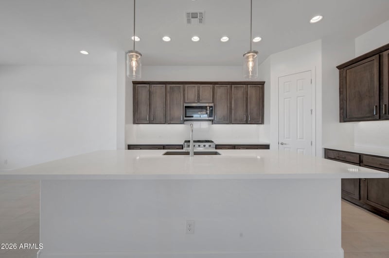36292 Grapevine Dr, San Tan Valley, AZ 85140