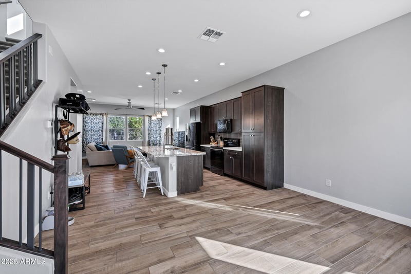 363 157th Ln, Goodyear, AZ 85338