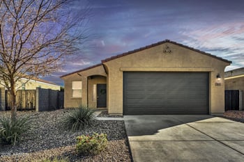 363 Chaska Trl, San Tan Valley, AZ 85140