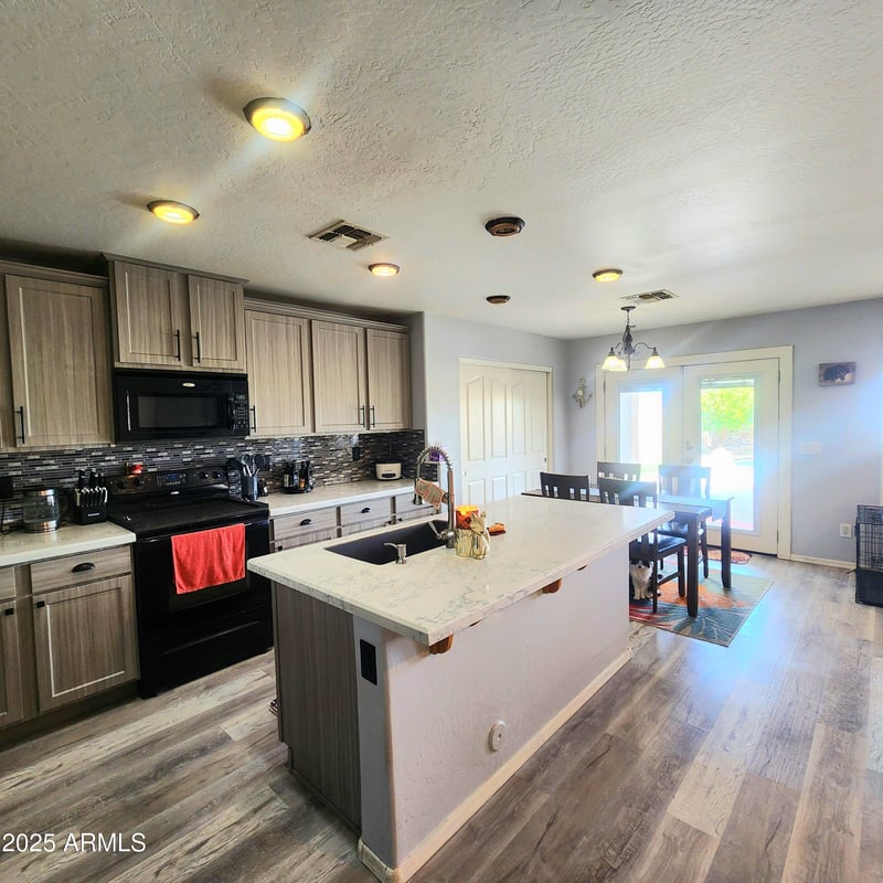 3630 Alamo St, San Tan Valley, AZ 85140