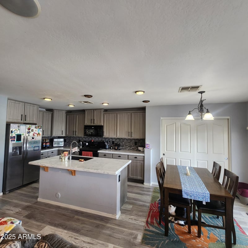 3630 Alamo St, San Tan Valley, AZ 85140