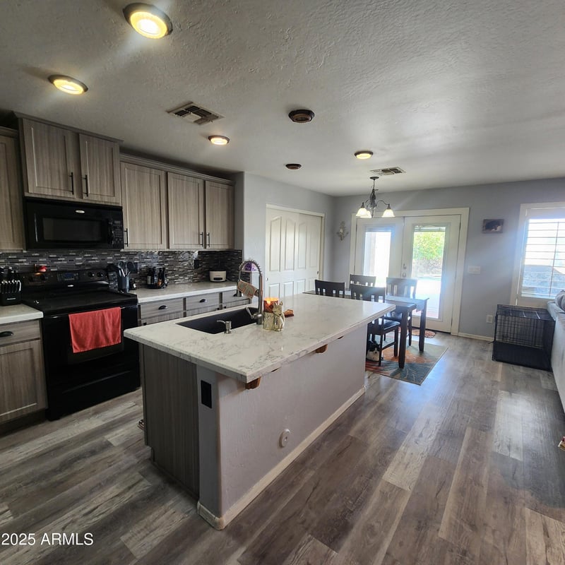 3630 Alamo St, San Tan Valley, AZ 85140