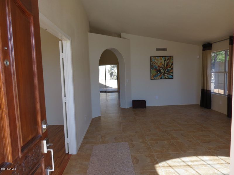 3630 E Kerry Ln, Phoenix, AZ 85050