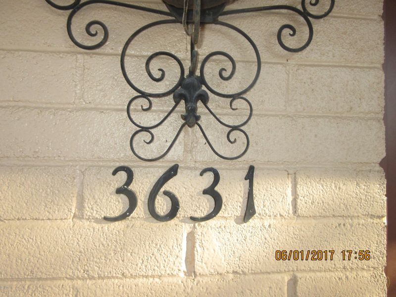 3631 E Laurel Ln, Phoenix, AZ 85028