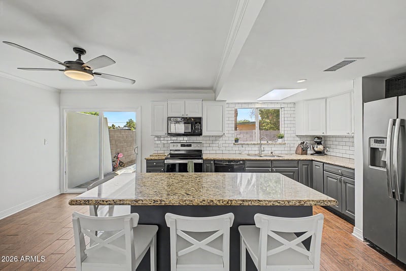 3632 E Sunnyside Dr, Phoenix, AZ 85028