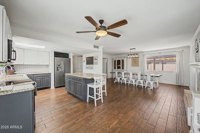 3632 E Sunnyside Dr, Phoenix, AZ 85028