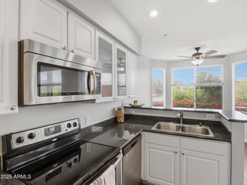 3633 3rd Ave #2084, Phoenix, AZ 85013