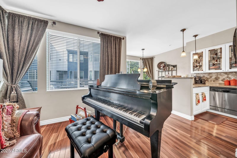 3633 3rd Ave #2102, Phoenix, AZ 85013
