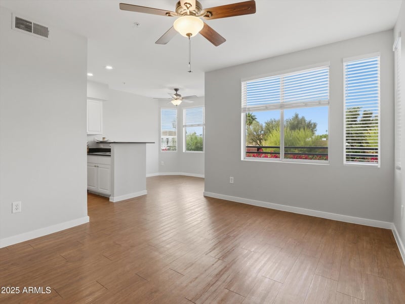 3633 3rd Ave #2084, Phoenix, AZ 85013