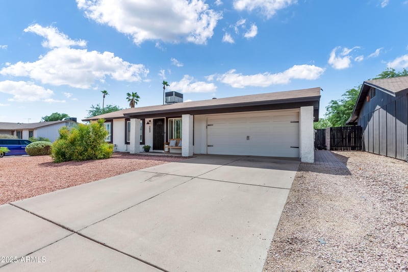 3633 Sweetwater Ave, Phoenix, AZ 85032